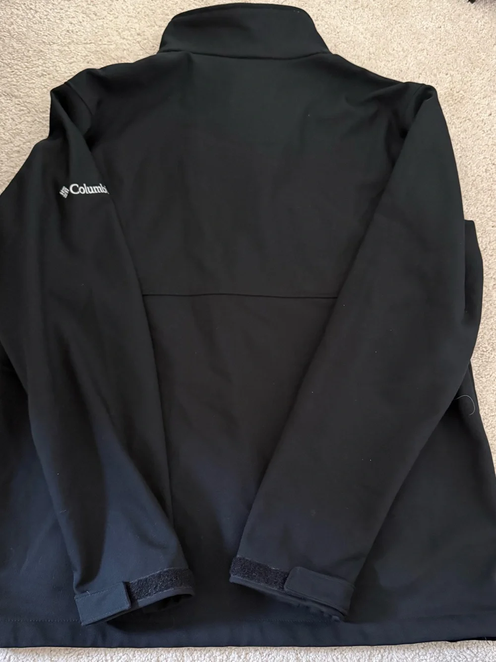 Columbia Black Men’s Lightweight Jacket with Boston College Embroidered Crest